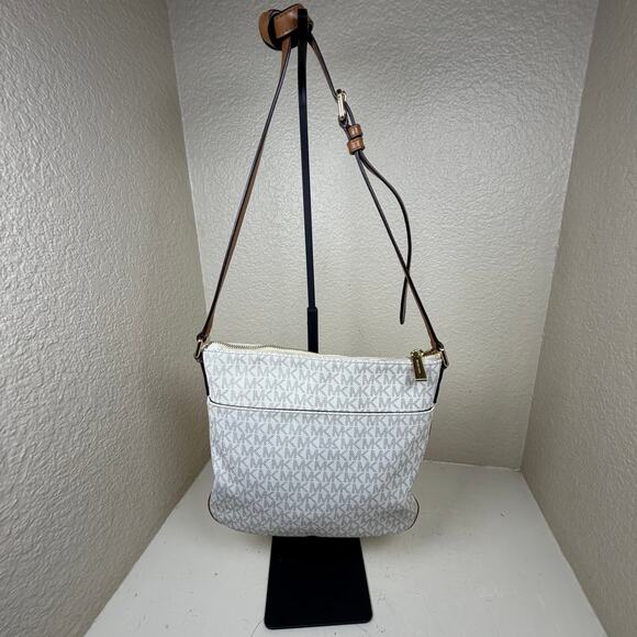 Michael Kors Jet Set Travel Logo Messenger crossbody bag with COA - Picture 4 of 14